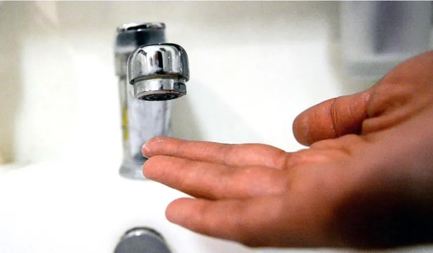 Aproape 600 de imobile din Bucureşti au rămas fără apă caldă ca urmare a avariilor