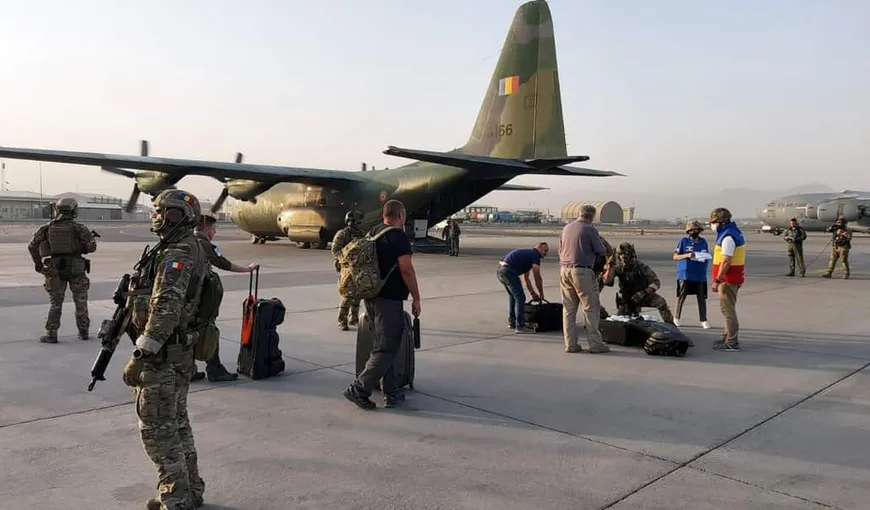Aeronava Forţelor Aeriene a mai evacuat din Kabul un cetăţean român. UPDATE: alţi 14 români au ajuns la aeroport