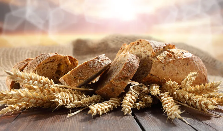 Pâinea şi produsele de panificaţie s-ar putea scumpi în ciuda producţiei record de grâu în România. Avertismentul ministrului Agriculturii
