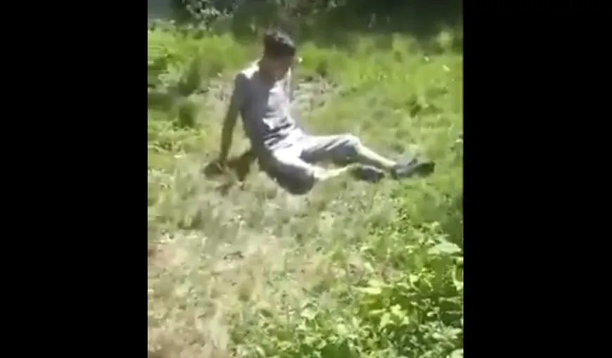 Un copil dintr-un centru de plasament, lăsat să agonizeze după ce a fost lovit de maşină. Revoltător cum responsabilii au încercat să muşamalizeze cazul: „Zicem că a căzut” VIDEO