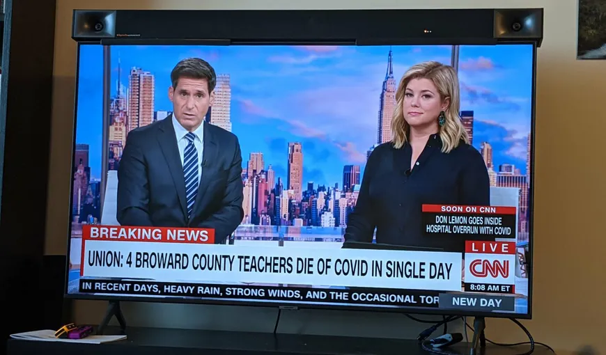 Situaţie curioasă, patru profesori au murit de Covid în 24 de ore, într-un district din Florida. Şcolile sfidează interdicţia guvernatorului de a purta mască