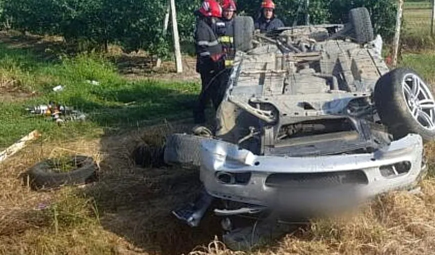 Doi tineri de 18 și 22 de ani au murit în accident, în Suceava. Alți trei au fost grav răniți