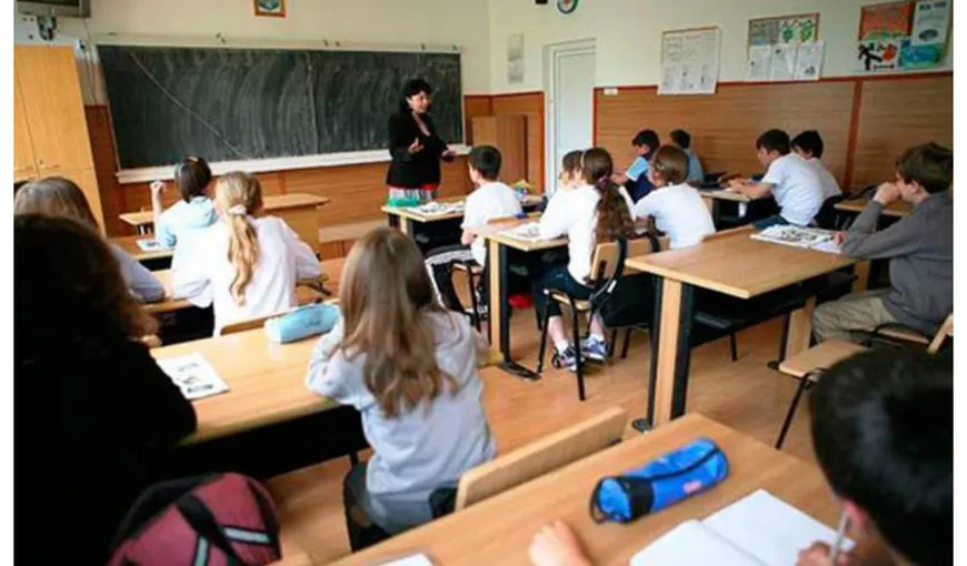 Elevii nu sunt de acord cu menţinerea şcolilor deschise dacă rata de infectare depăşeşte 6 la mie: „Decizia nu va fi în beneficiul elevilor”