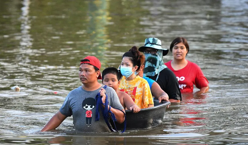 Inundaţii catastrofale în Thailanda, peste 70.000 de case sunt sub ape. Cel puțin şapte persoane şi-au pierdut viaţa