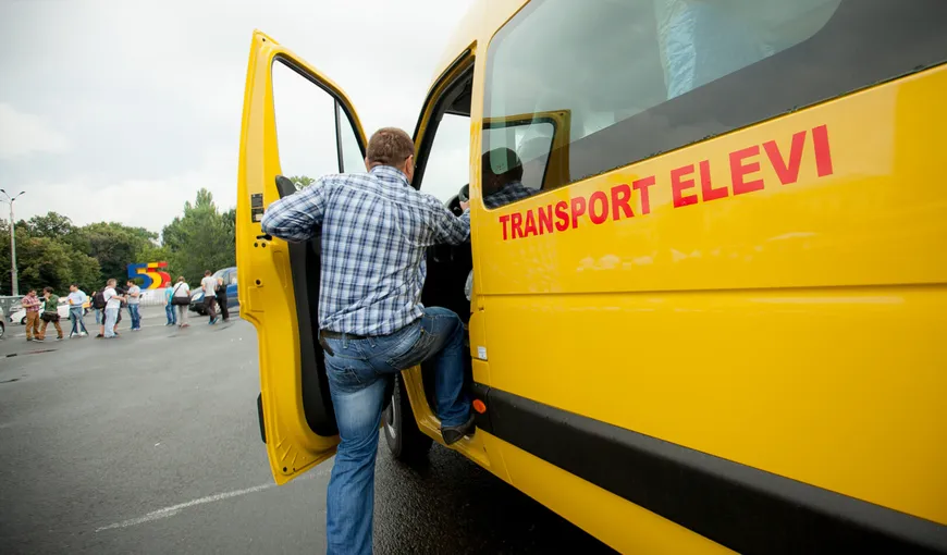 Modificări la transportul elevilor. Microbuzele şcolare vor fi monitorizate GPS și audio-video