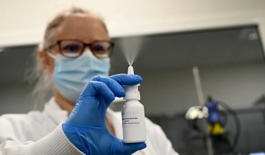 Spray-ul nazal anti-Covid care ar putea înlocui vaccinul. Specialiștii spun că serul va oferi suficientă protecție