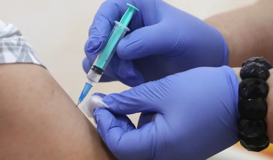 STUDIU: Pentru cât timp oferă imunitate vaccinul împotriva COVID-19