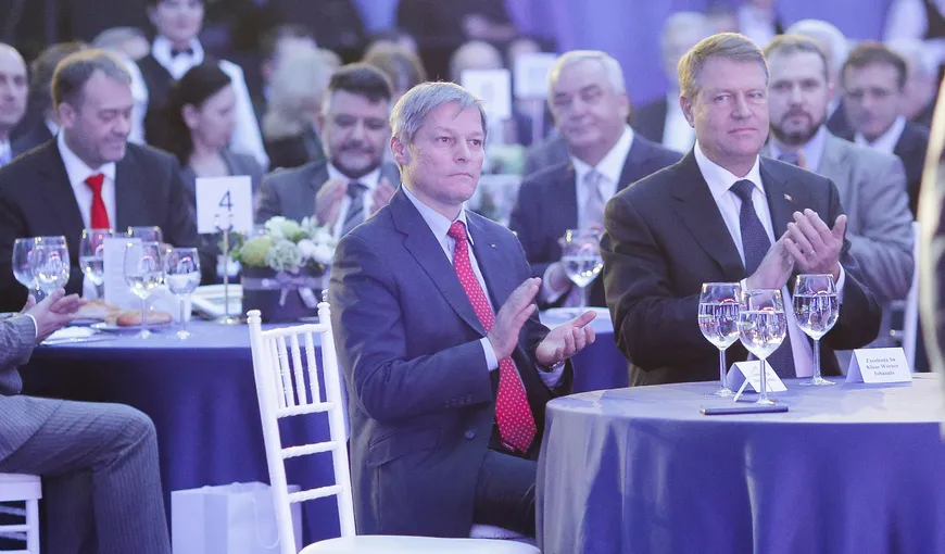 Klaus Iohannis l-a desemnat pe Dacian Cioloș premier