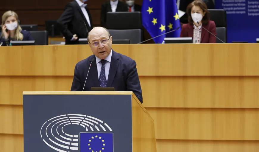 Traian Băsescu îl atacă pe Timmermans în Parlamentul European: „Poate o măsură eficientă ar fi să se ocupe de altceva”