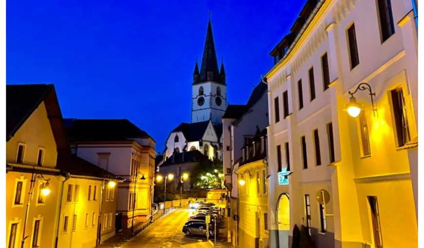 Carantină de noapte la Sibiu. Noi restricţii în oraşul lui Klaus Iohannis