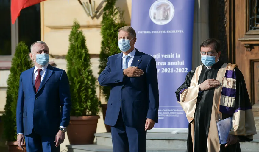 Klaus Iohannis pleacă din România în ziua votului pe moţiune din Parlament