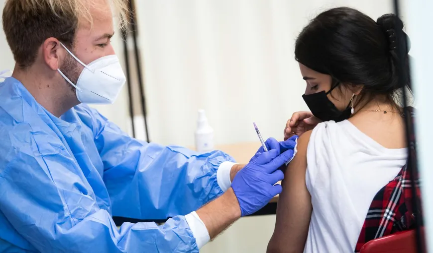 Un centru de vaccinare anti-Covid din Prahova a rămas fără doze. Prefectura le recomandă cetățenilor să se programeze pe platformă