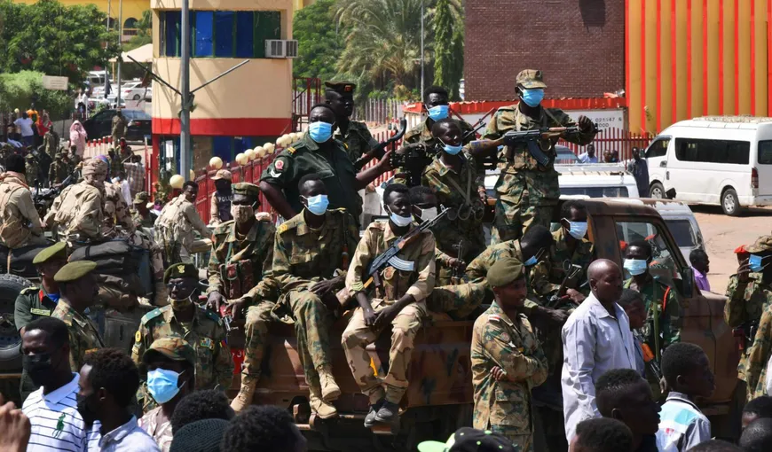 Trei persoane ucise şi 80 rănite în Sudan după ce armata a deschis focul asupra manifestaţiilor împotriva loviturii de stat