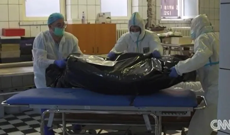 Dezastru la spitalele din România! Zeci de cadavre, la uşa unei morgi. Medicii sunt exasperaţi