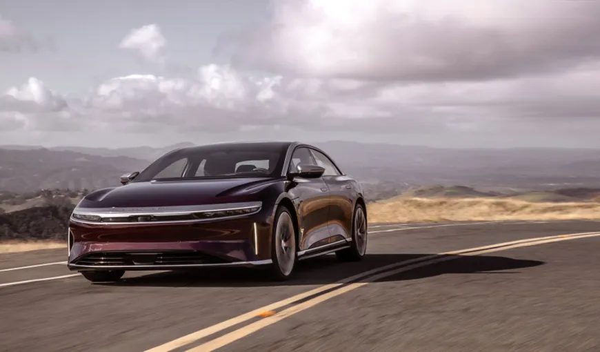 Mașina care face Tesla să pară Logan pe lângă ea. Ce motor şi dotări are „noul etalon al automobilelor” FOTO&VIDEO