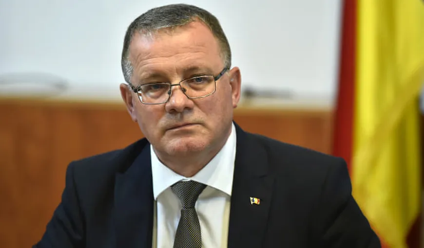 Adrian Oros cere demisia conducerii PNL: Toţi Rareşii, Bocii, Ralucii şi Fluturii de partid şi de stat, demisia! Luaţi-vă labele de pe PNL