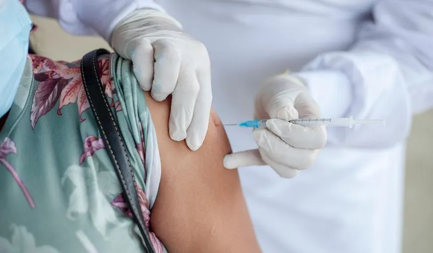 Vaccinare la chiuvetă şi în Belgia. Un medic e acuzat că a înregistrat 2.000 de false vaccinări, cea mai mare fraudă din pandemie