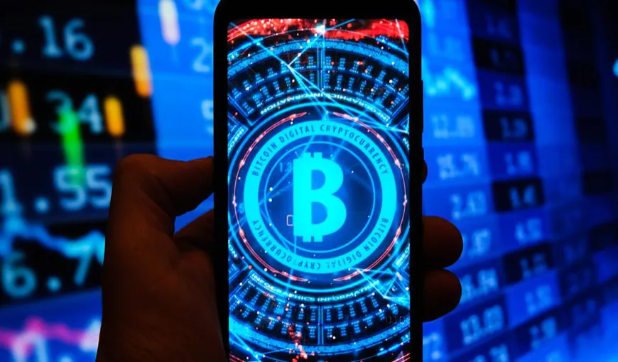 Prăbuşirea criptomonedelor, zile negre pentru Bitcoin şi Ether. 400 de miliarde de dolari au fost şterse în weekend de pe piaţa activelor digitale