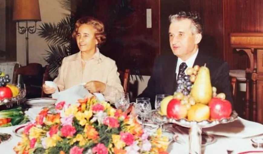 Cum petreceau soţii Ceauşescu de Sărbători. Preparatele care nu trebuiau să lipsească sub nicio formă de pe masă 
