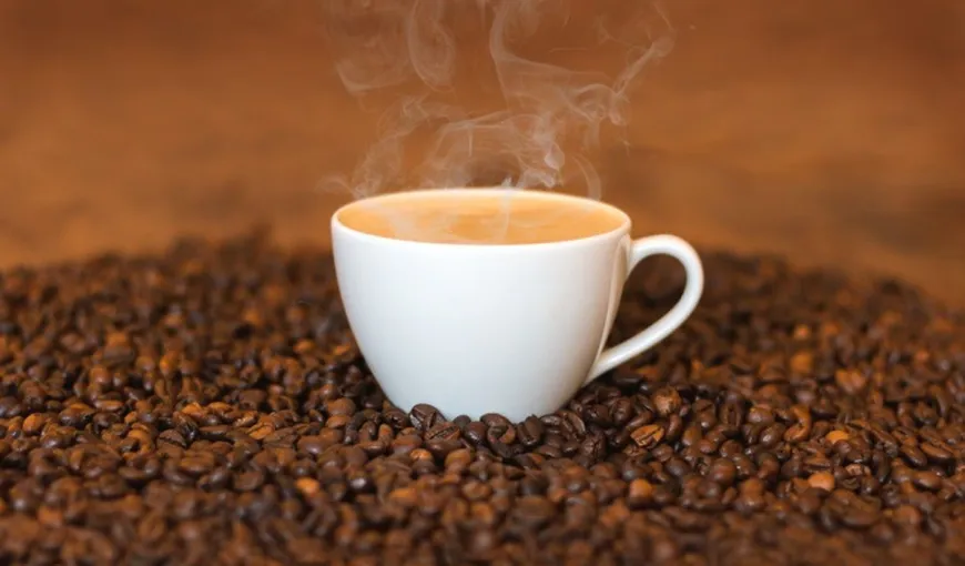 Preţul cafelei a atins valori record din ultimii 10 ani. Seceta, războiul şi Omicron pun în pericol producţia şi livrarea ei
