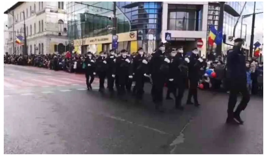Parada de 1 decembrie de la Cluj, un dezastru. Cum şi-au bătut joc jandarmii de Ziua Naţională. Imagini scandaloase