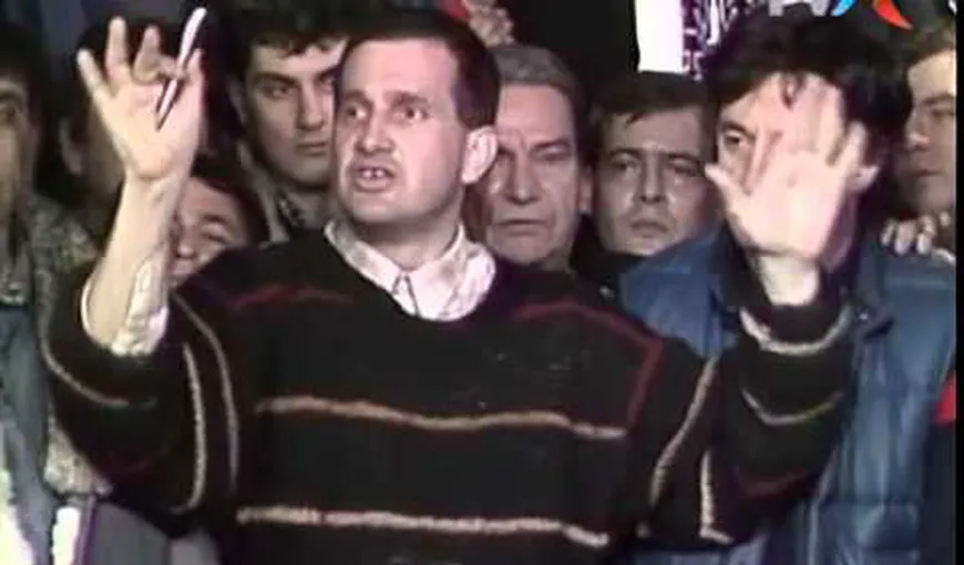 Mircea Dinescu îi apărarea lui Ion Iliescu în cazul Revoluţiei din 1989. „Dacă nu apărea el, pe noi ne împuşcau”