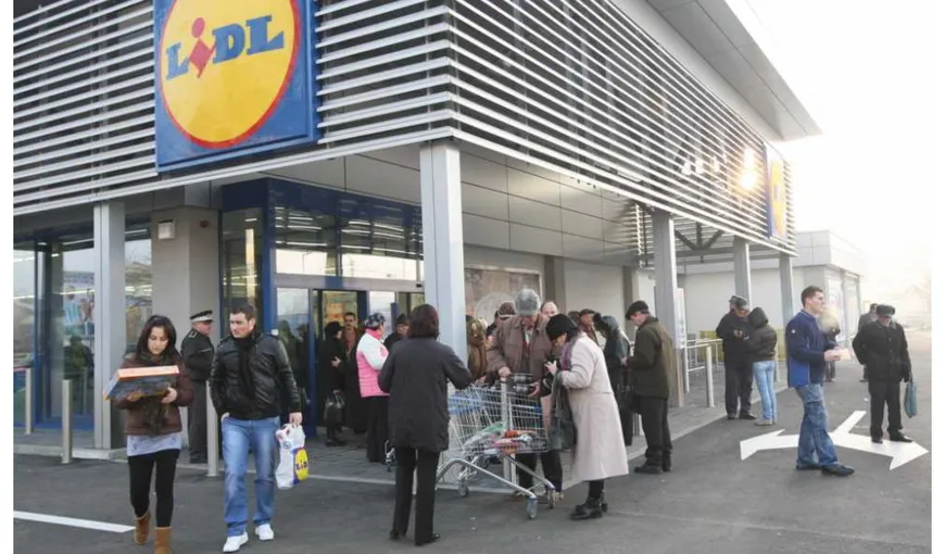 Produsul ieftin pe care se vor bate toţi românii revine în magazinele LIDL. Oferte imbatabile înainte de Sărbători