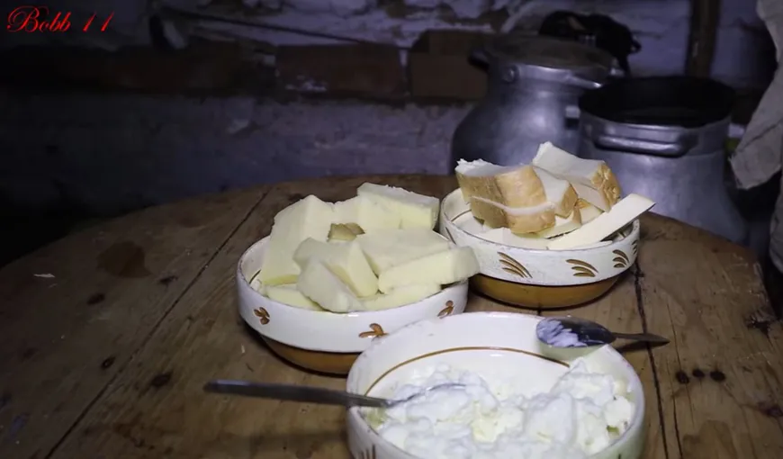 VIDEO! Cum se face brânza de burduf, de la mama ei, CAȘCAVAL afumat?! Rețeta unui cioban autentic din munții Carpați!