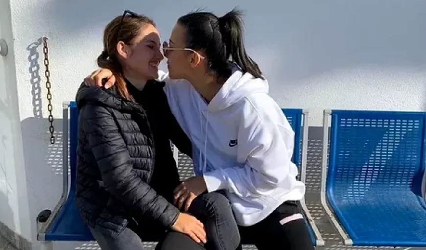 O cunoscută fotbalistă din România a recunoscut că este lesbiană. „Am încercat și mi-a plăcut” VIDEO