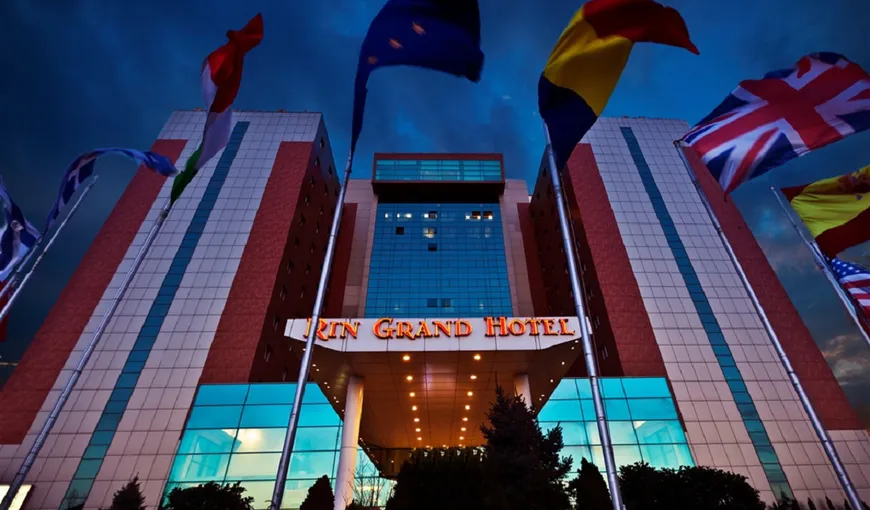 Lovitură pe piaţa hotelieră. Rin Grand Hotel se închide total turiştilor şi va fi transformat în apartamente ce vor fi scoase la vanzare