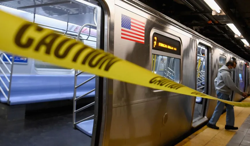 Omicron a închis metroul la New York şi şcolile la Chicago. Record mondial de infecţii în pandemie, 1,35 milioane de cazuri într-o zi, în SUA