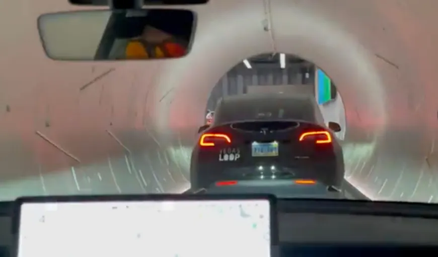 Tunelul lui Elon Musk, din Las Vegas, un eşec total. Şoferii s-au trezit blocaţi într-un spaţiu foarte îngust, după doar câteva sute de metri VIDEO
