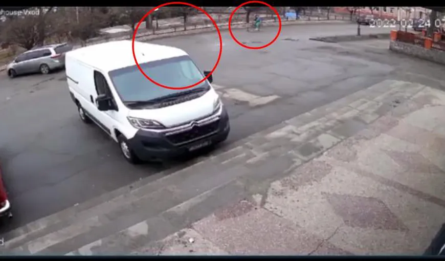 Imagini dramatice! Biciclist mort în centrul orașului ucrainean Uman, în timpul atacului rusesc – VIDEO