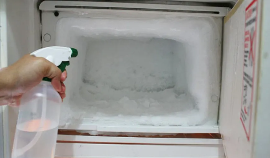 Cum să îţi dezgheţi congelatorul în doar câteva minute. Metodele simple şi corecte pe care ar trebui să le ştie toate gospodinele