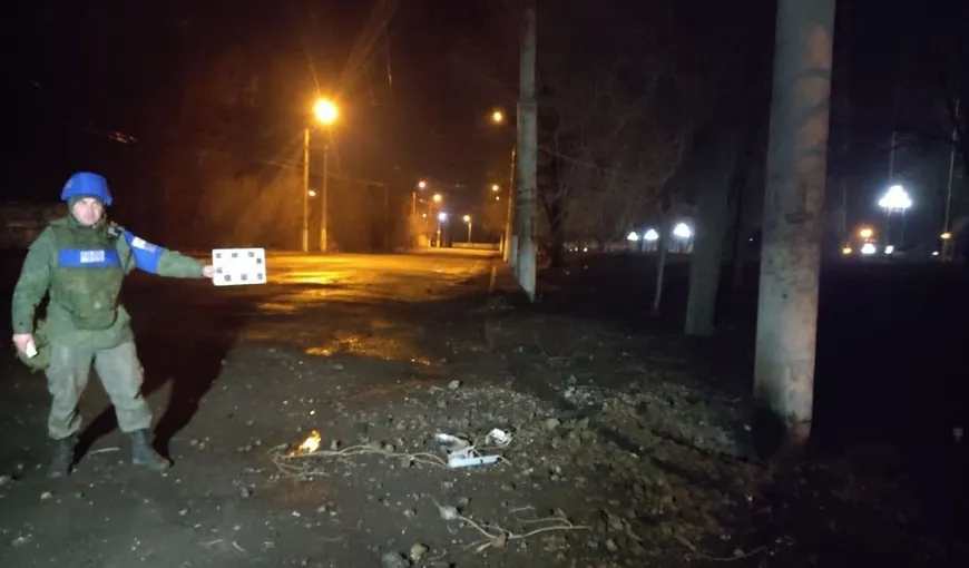 Lupte grele în Donbass, a doua noapte cu explozii în Lugansk. Autorităţile locale vorbesc de atacuri teroriste
