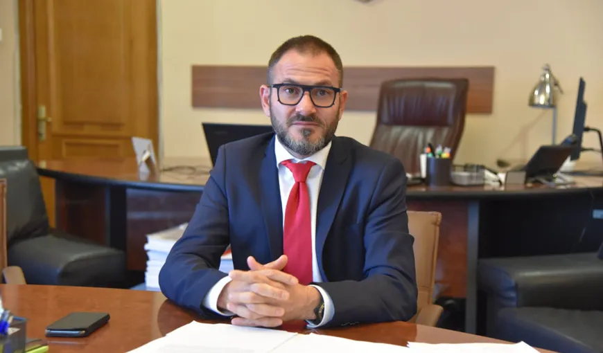 Modul ingenios în care s-a răzbunat un roman pe șeful ANPC,  pentru scumpirea uleiului! “Mă bucur să constat că există stocuri şi pentru glume de prost gust”