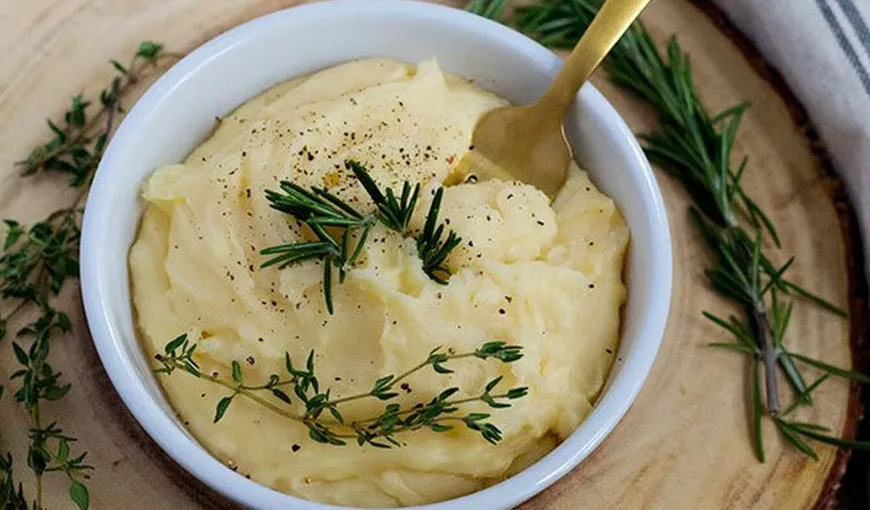 Cum să faci cel mai bun piure de cartofi din lume. Trucul banal pe care trebuie să-l ştie orice bucătar
