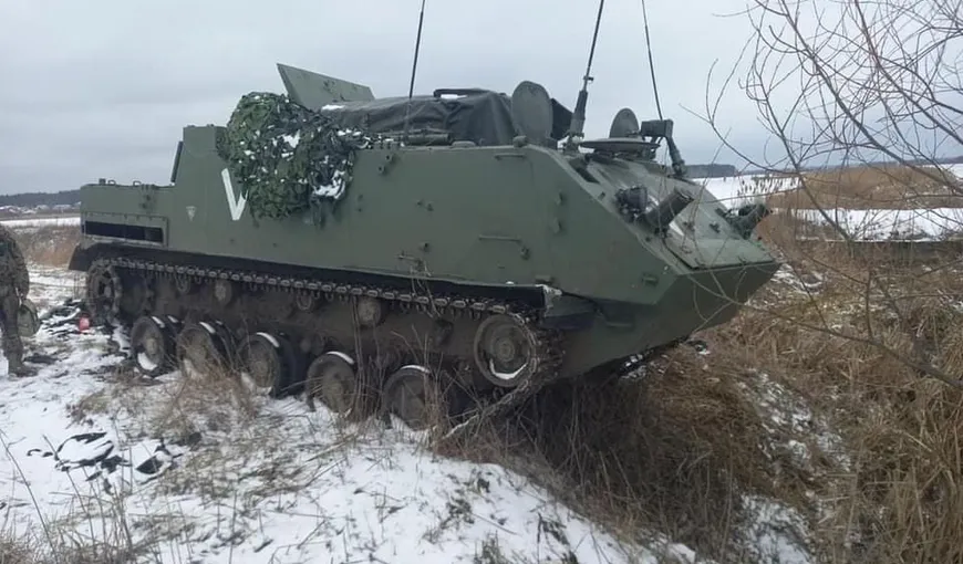 Imagini virale cu un tanc capturat de ucraineni la Harkov: „Slujeşte Ucraina acum, haideţi să ne plimbăm!”