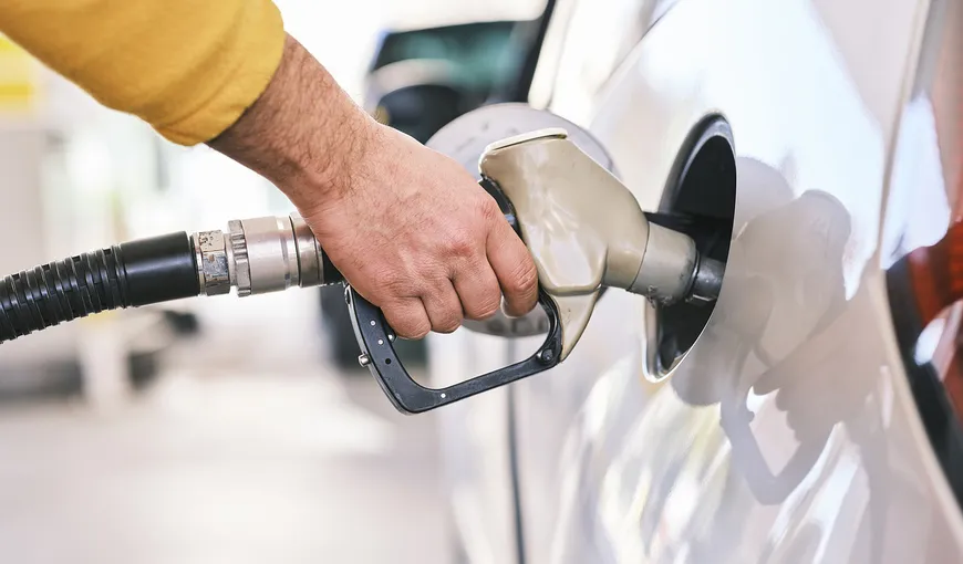 Preţ benzină şi motorină. Cât a ajuns să coste litrul de carburant în benzinăriile din România