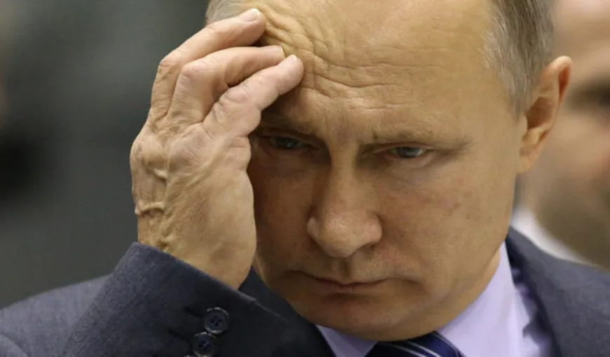 Cât de bolnav este, de fapt, Vladimir Putin? Ultimele imagini îl arată tremurând şi mergând cu dificultate VIDEO