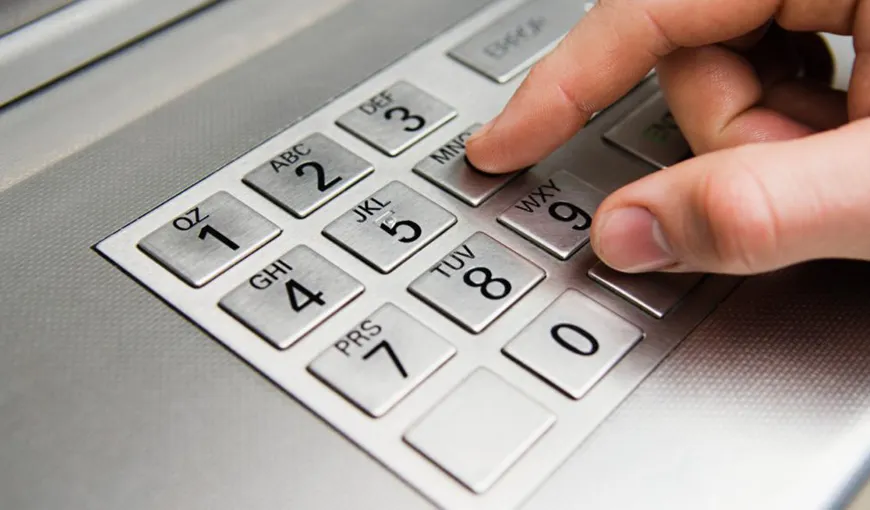 Ce ascund butoanele de la bancomat. Trucul de care cu siguranță nu știați: ce se întâmplă dacă apăsați tasta 6 la ATM