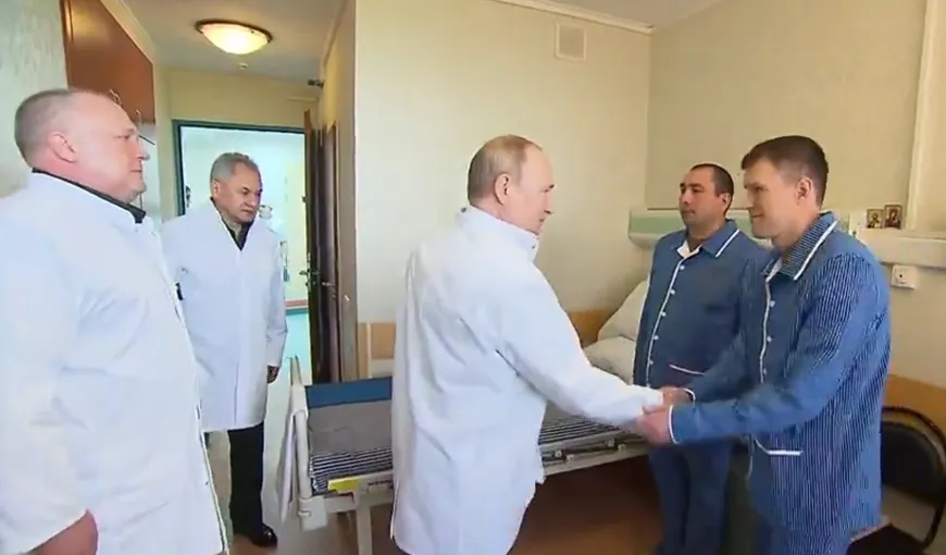 Imagini în premieră cu Vladimir Putin. A vizitat soldații răniți în Ucraina (VIDEO)