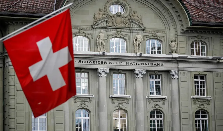 Banca Naţională a Elveţiei majorează dobânda de referinţă prima oară după 15 ani. Decizie neaşteptată pentru a ţine sub control inflaţia