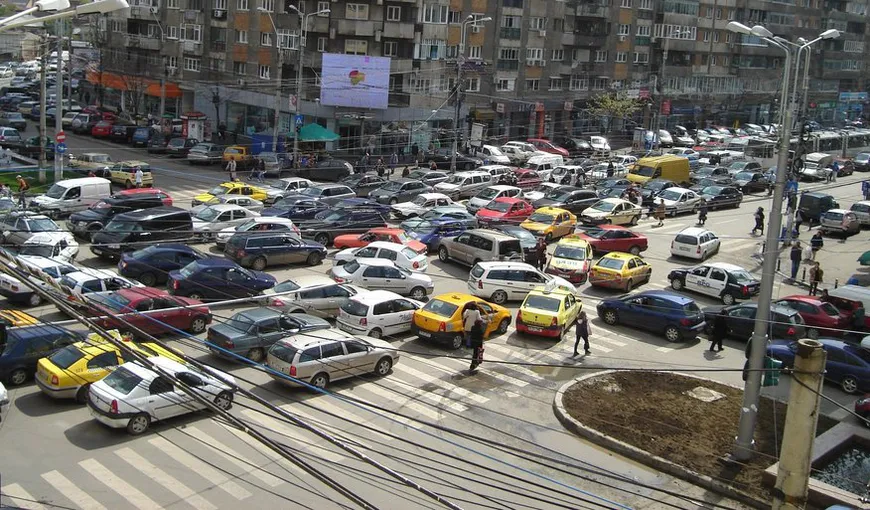 Abonamente pentru parcare, în Bucureşti. Anunţul făcut de Nicuşor Dan, cum vrea primarul să rezolve problema traficului