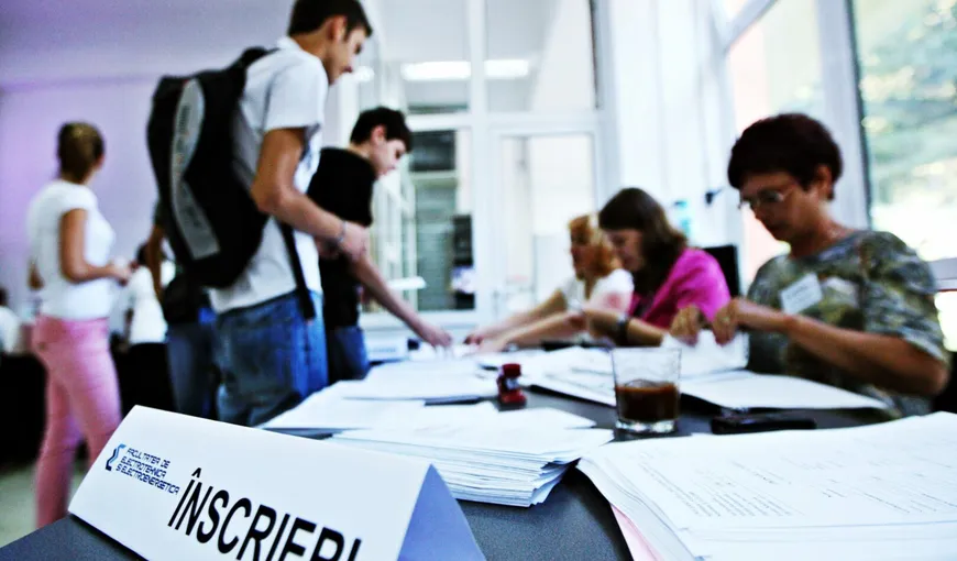 Admitere la facultate 2022. Cum se intră la cele mai mari universităţi din România. Calendar, taxe, nr. locuri la buget, condiţii