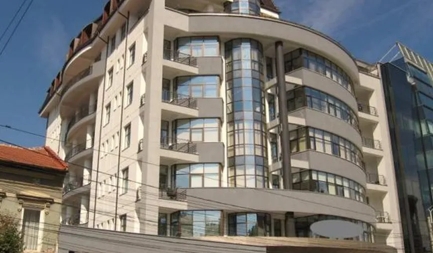 Clădirea BCR din Cluj-Napoca, cumpărată de primărie. Boc: „Gândim ca omul gospodar, decât să stăm în chirii…”