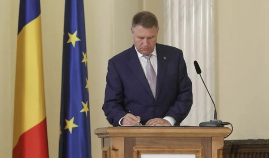 Klaus Iohannis a promulgat legea care prevede dublarea pragurilor privind valoarea achiziţiilor directe