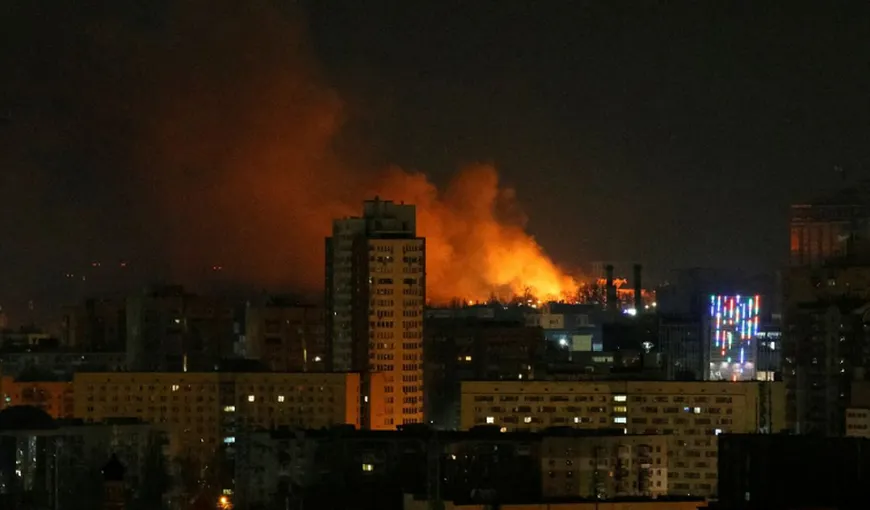Alarme antiaeriene la Kiev. Rusia a lovit cu rachete două clădiri rezidenţiale, locuitorii s-au adăpostit în buncăre