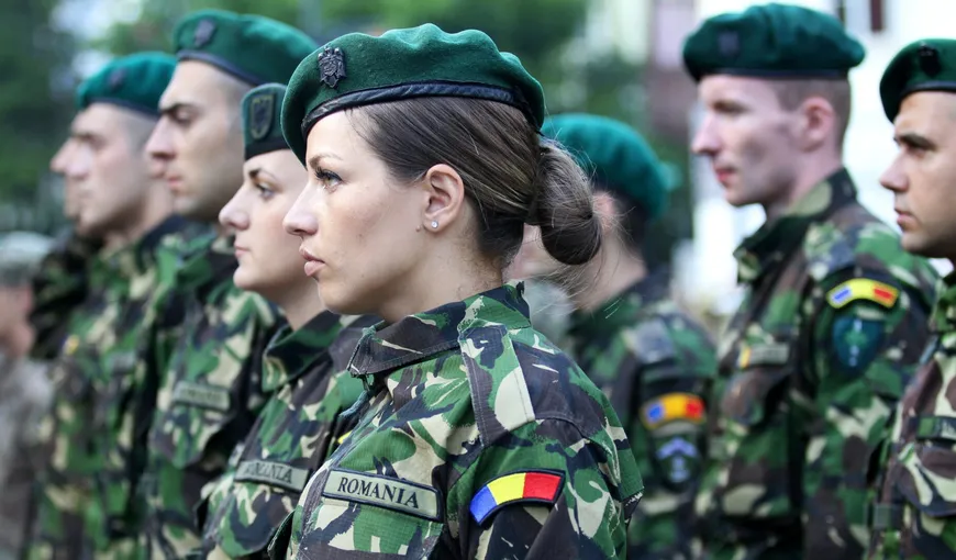 Femeile și bărbații din România ar putea face pregătire militară. Programul MApN durează patru luni