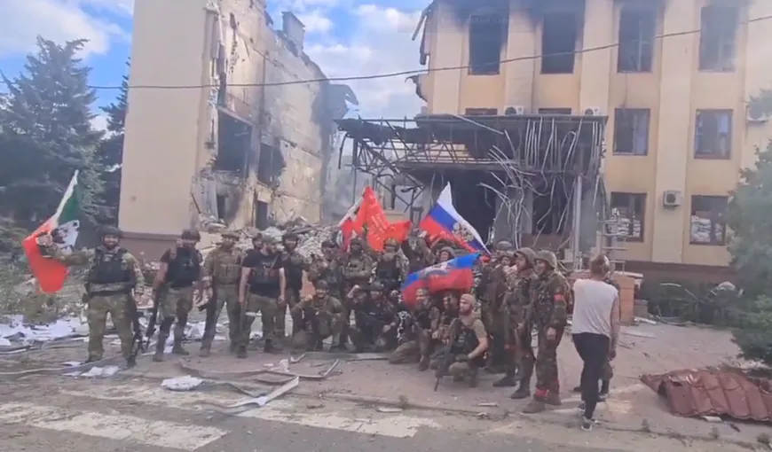 Rusia celebrează victoria din Lugansk, Ucraina. Cum arată regiunea pro-rusă după patru luni de război (VIDEO)